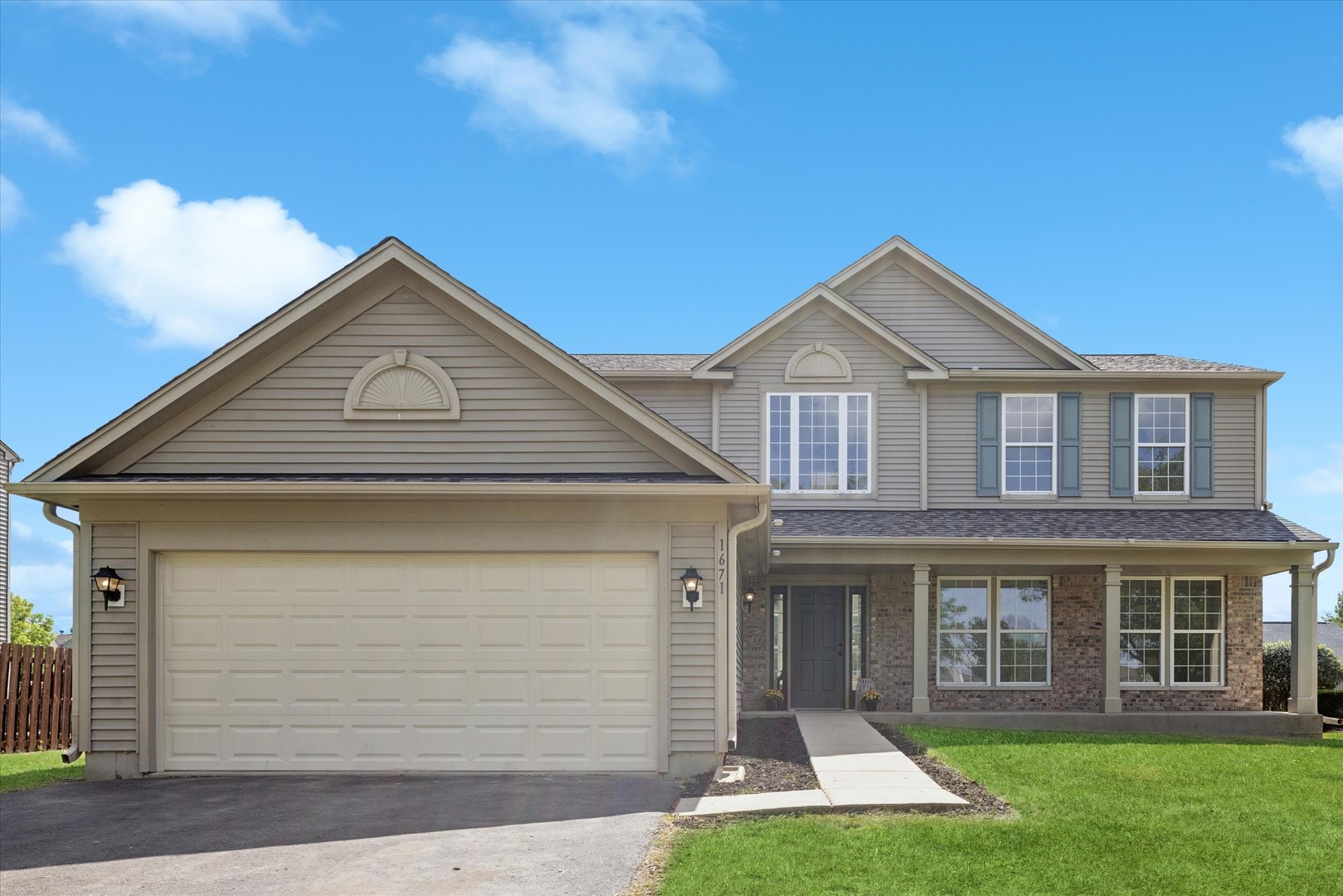 1671 APRICOT Street, Bolingbrook, IL 60490