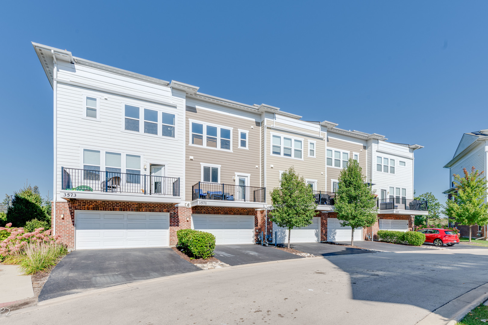 3573 Mulligan Drive, Woodridge, IL 60517