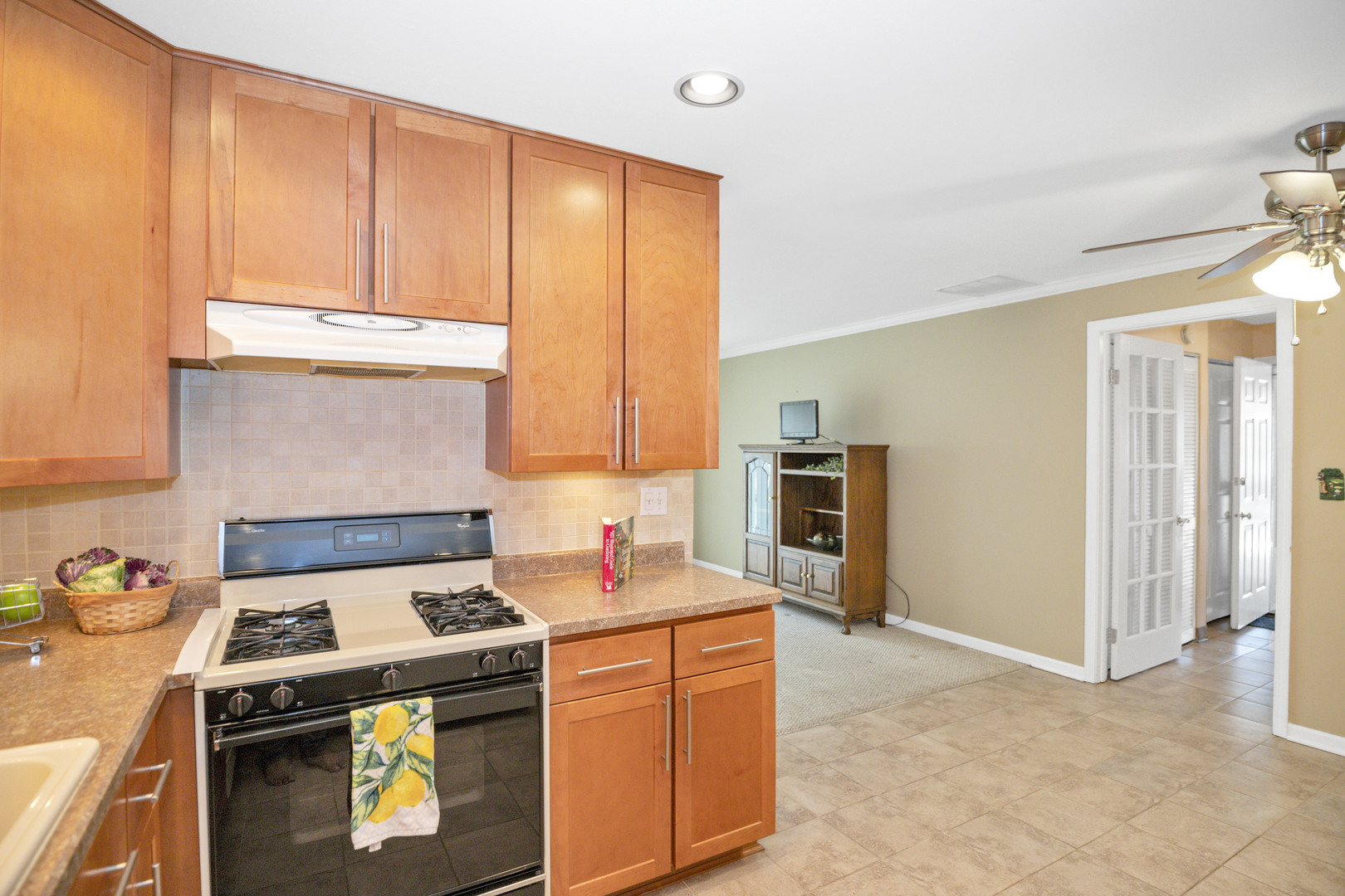 123 Fairlane Court #C, Bloomingdale, IL 60108