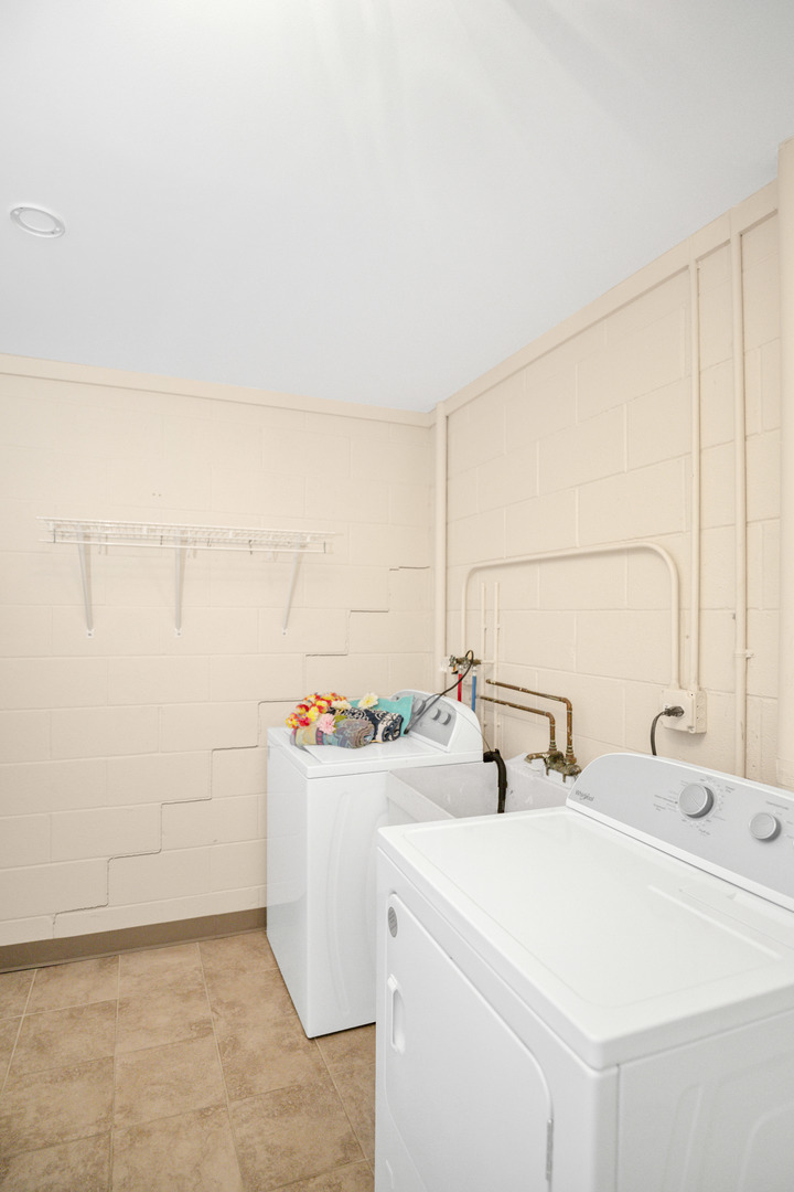 123 Fairlane Court #C, Bloomingdale, IL 60108
