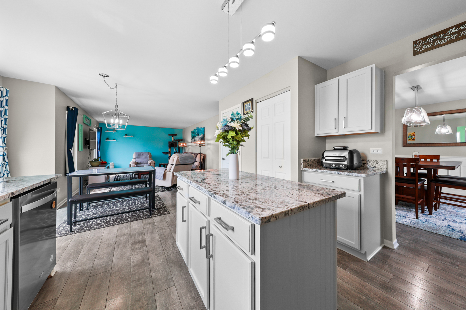 1468 SEDGE Pass, Minooka, IL 60447
