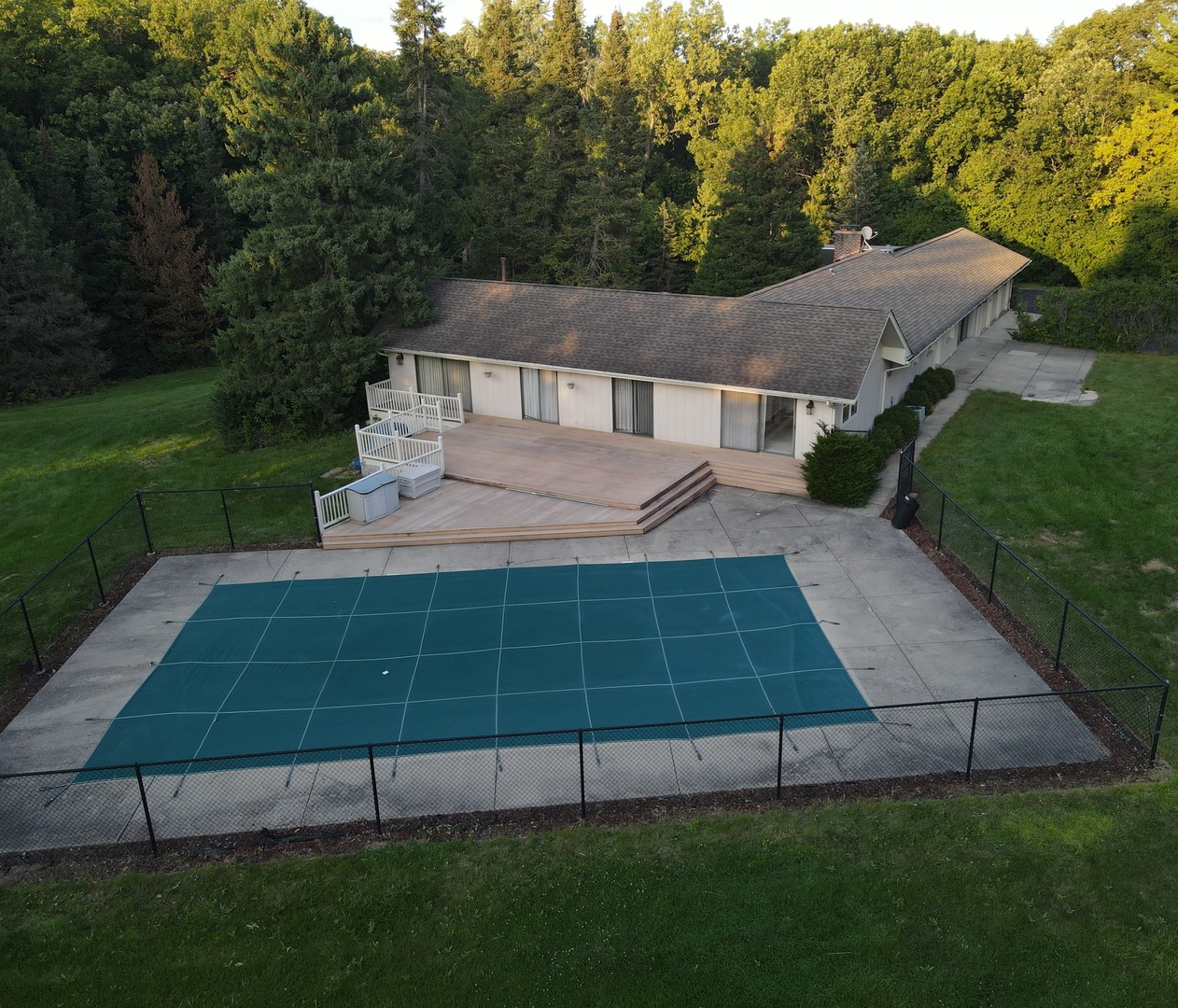 1842 Thomas Atkinson Road, Inverness, IL 60067