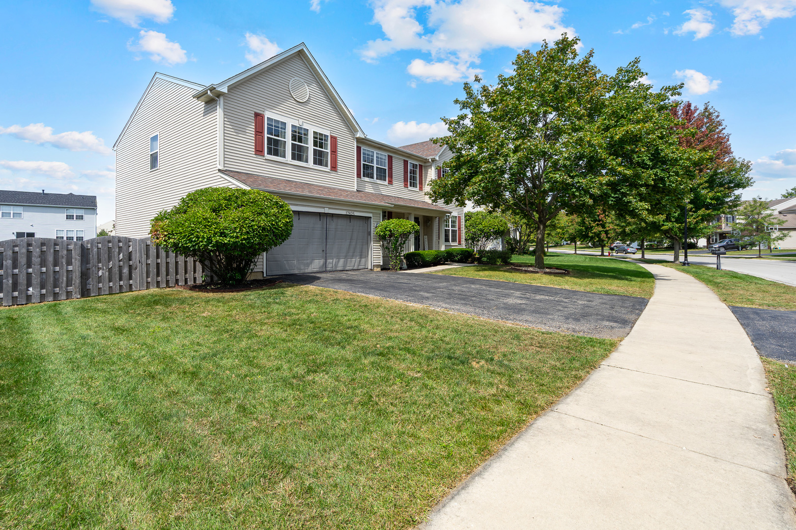 17825 S ALTA Drive, Lockport, IL 60441