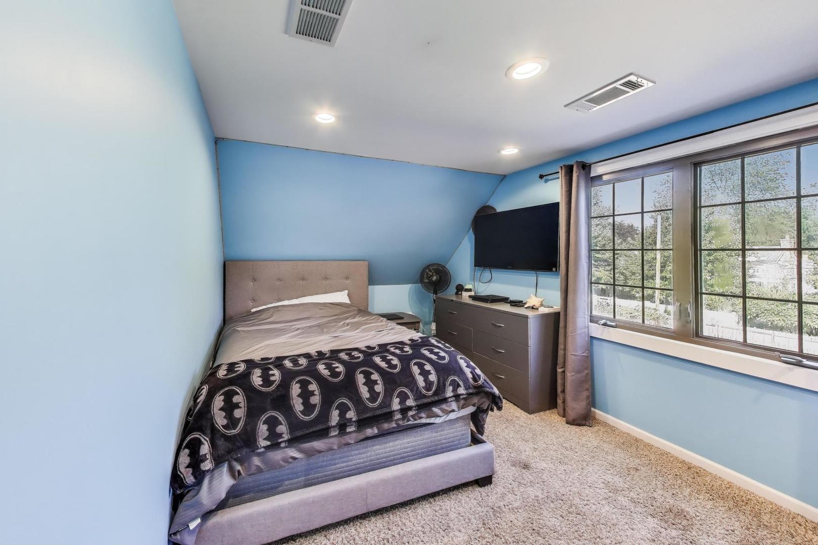 8009 Forest Avenue, Munster, IN 46321