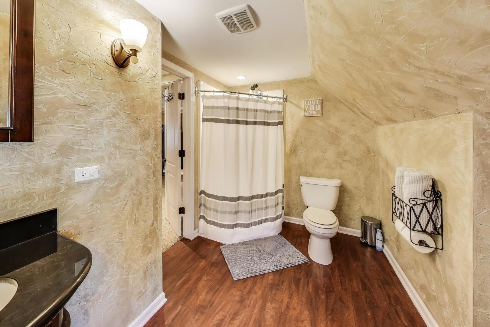 8009 Forest Avenue, Munster, IN 46321