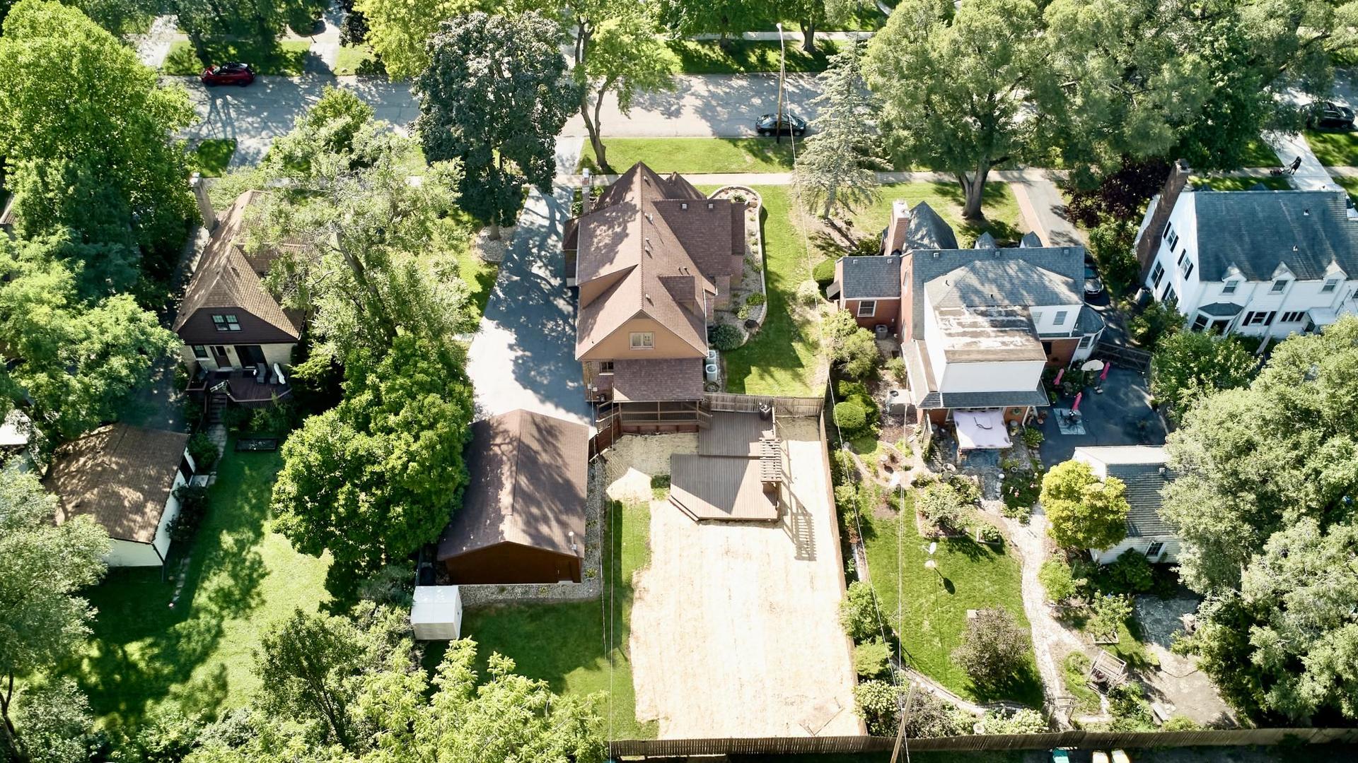 8009 Forest Avenue, Munster, IN 46321