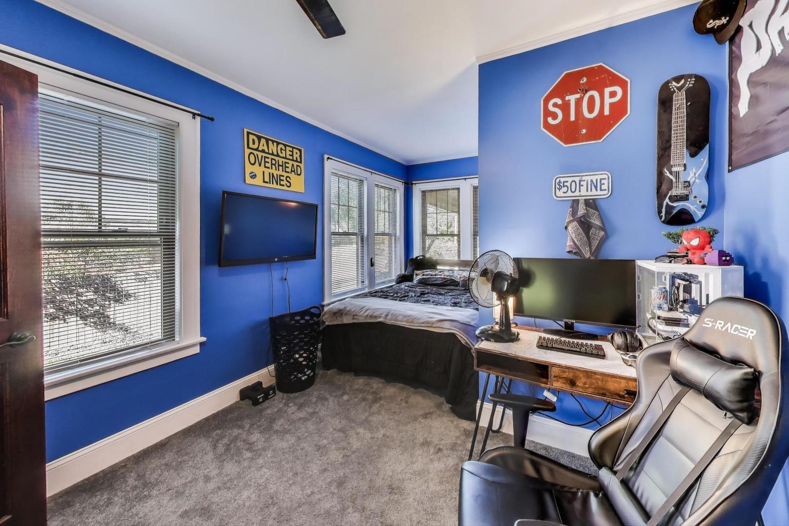 8009 Forest Avenue, Munster, IN 46321