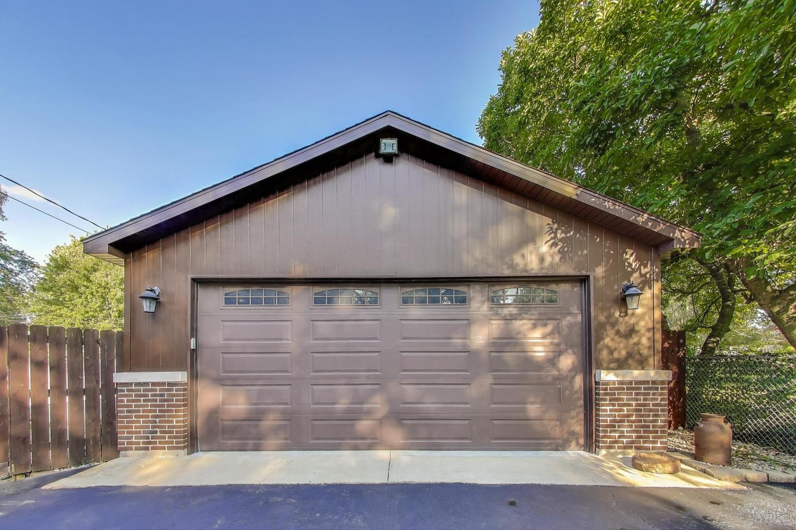 8009 Forest Avenue, Munster, IN 46321