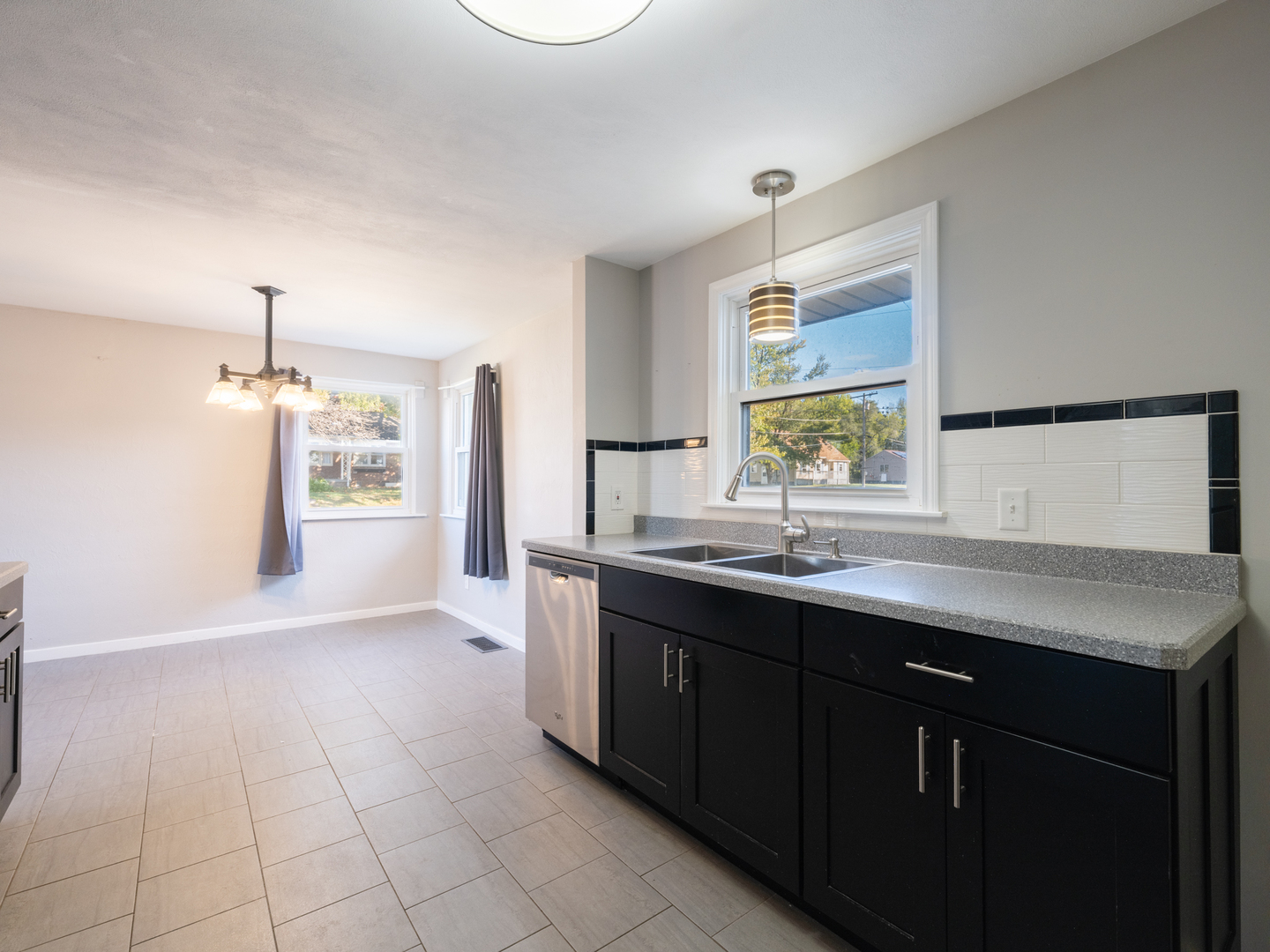 1844 Court Street, Pekin, IL 61554