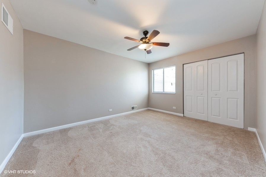 1030 Emerald Drive, Schaumburg, IL 60173