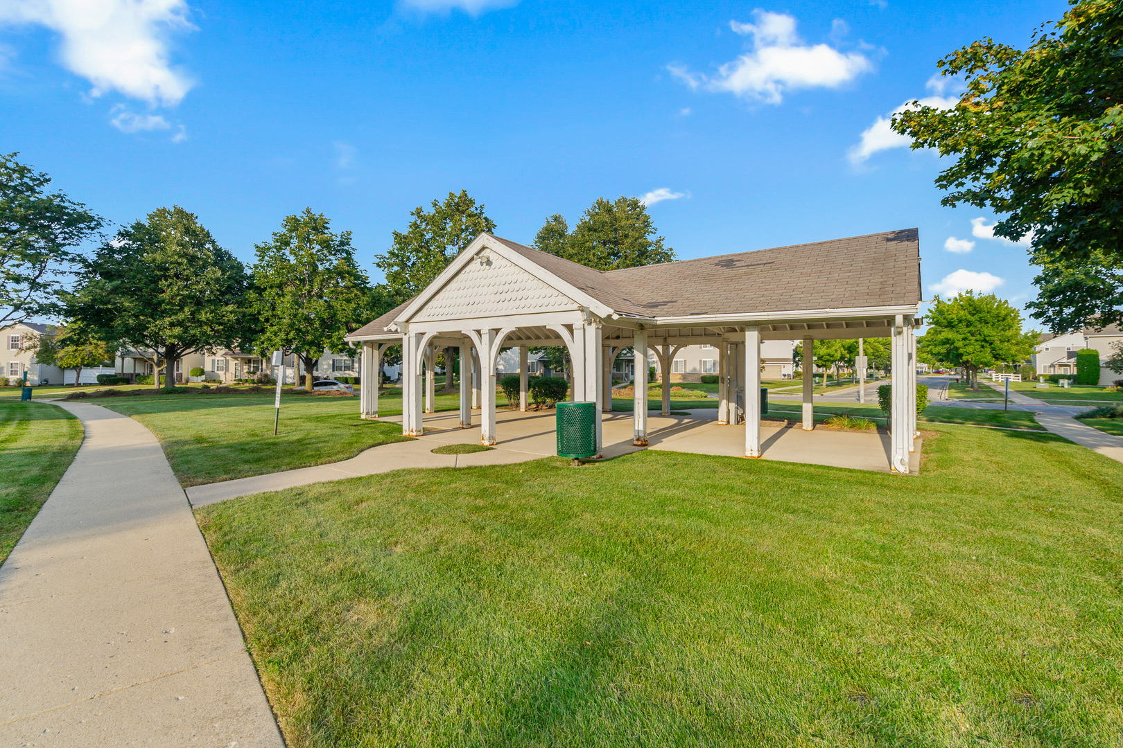 87 Freesia Drive, Romeoville, IL 60446