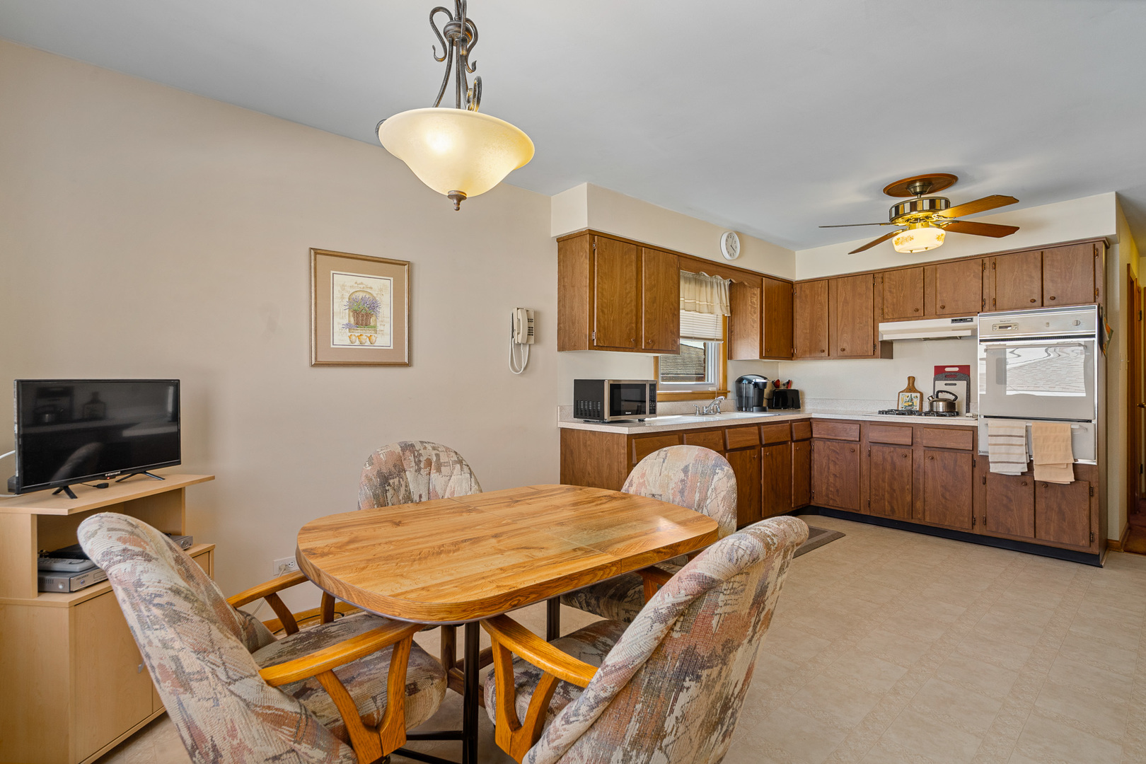 607 Hoxie Avenue, Calumet City, IL 60409
