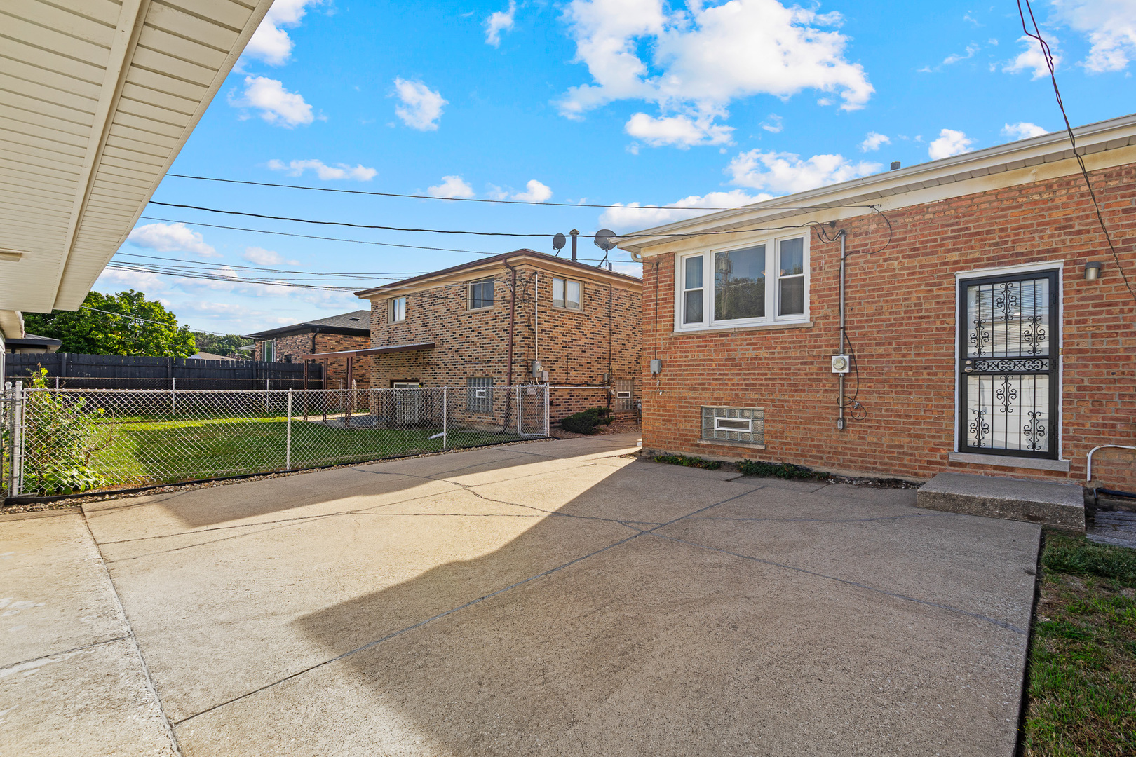 607 Hoxie Avenue, Calumet City, IL 60409