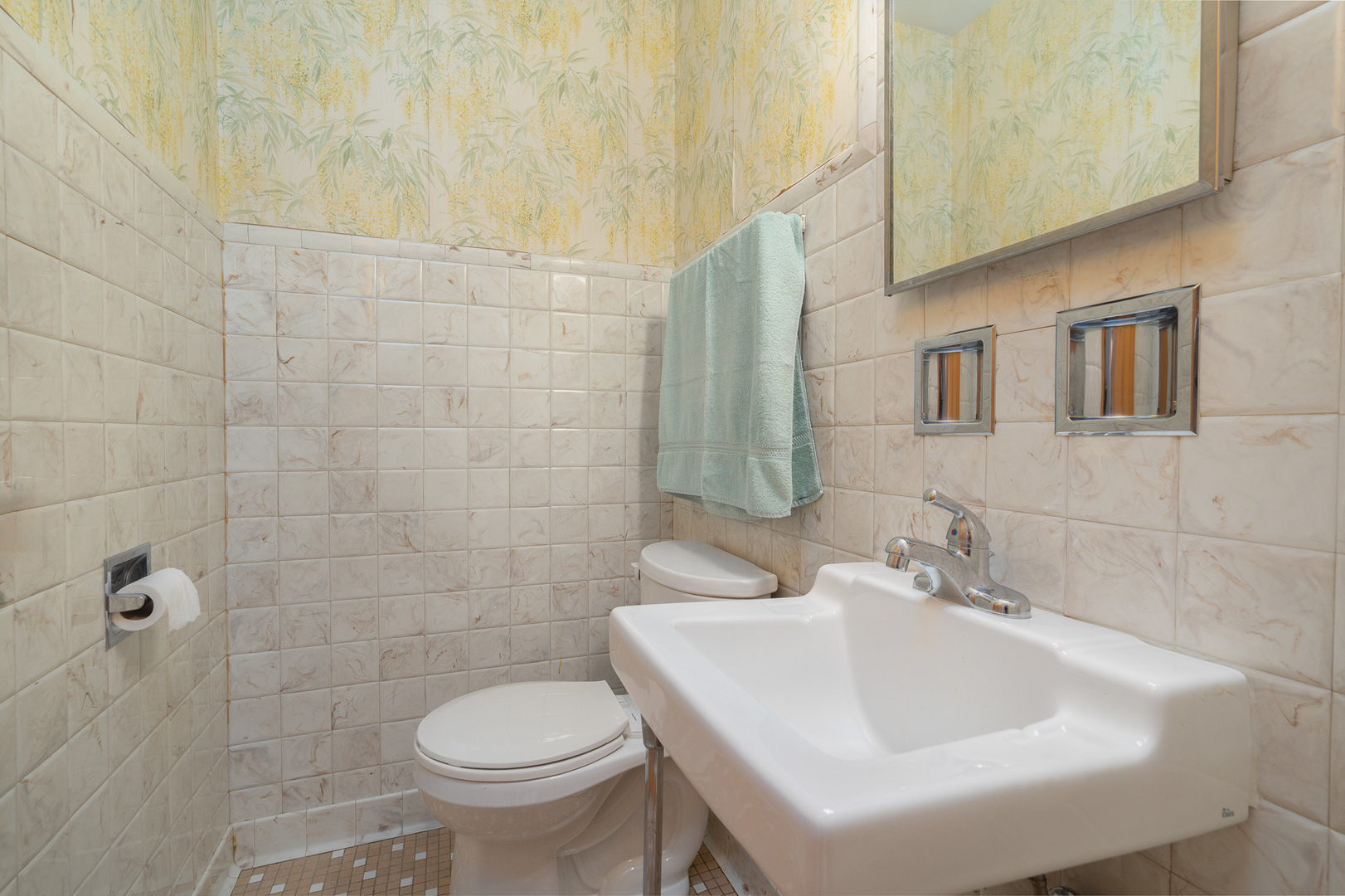 607 Hoxie Avenue, Calumet City, IL 60409