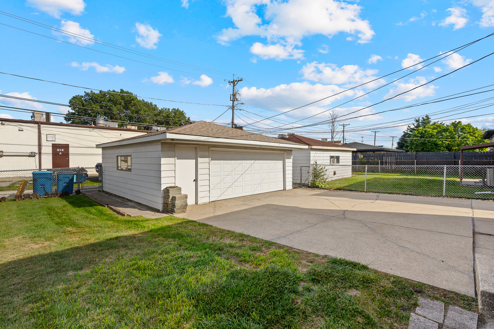 607 Hoxie Avenue, Calumet City, IL 60409