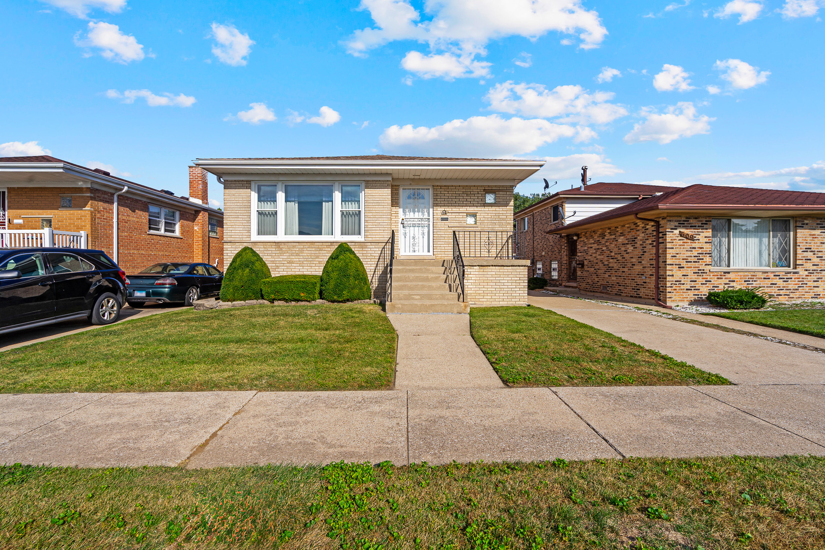 607 Hoxie Avenue, Calumet City, IL 60409
