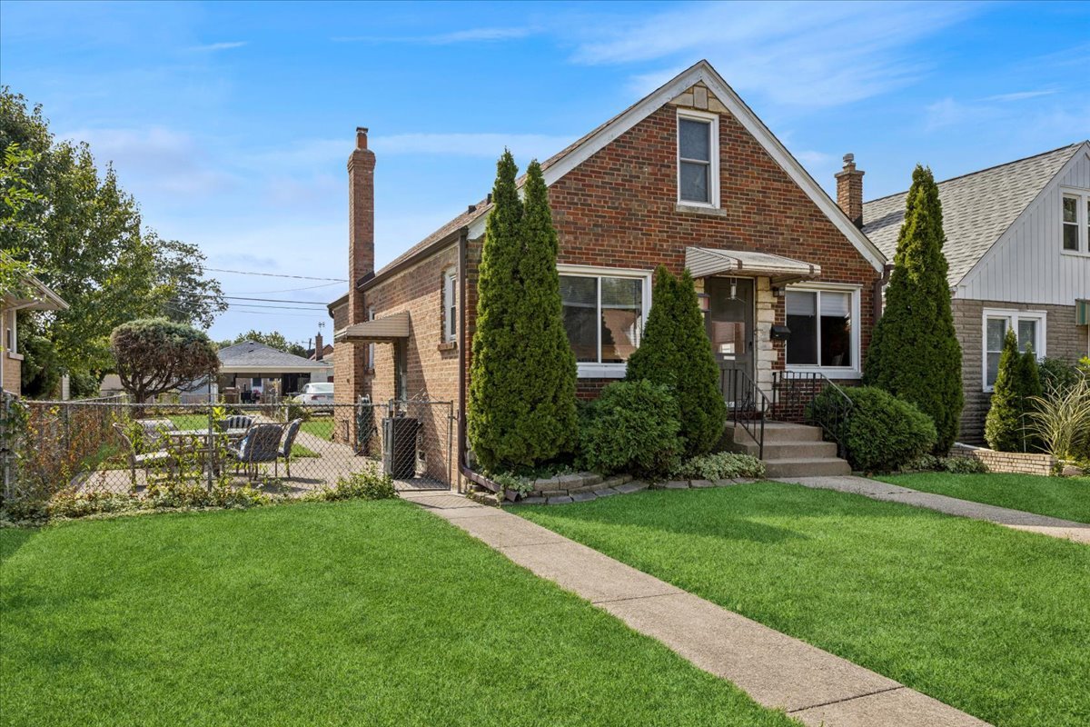 7241 W 62nd Street, Summit, IL 60501