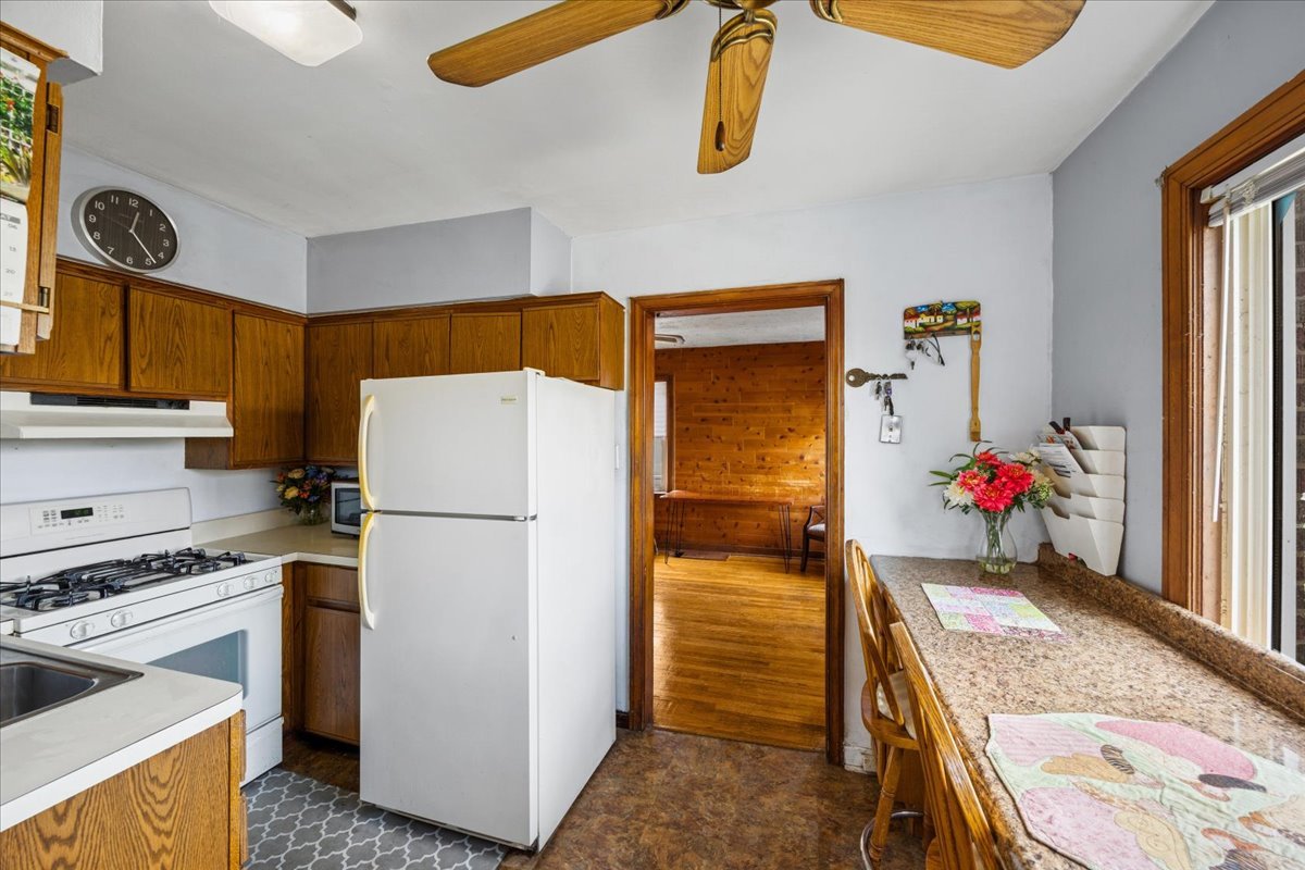 7241 W 62nd Street, Summit, IL 60501