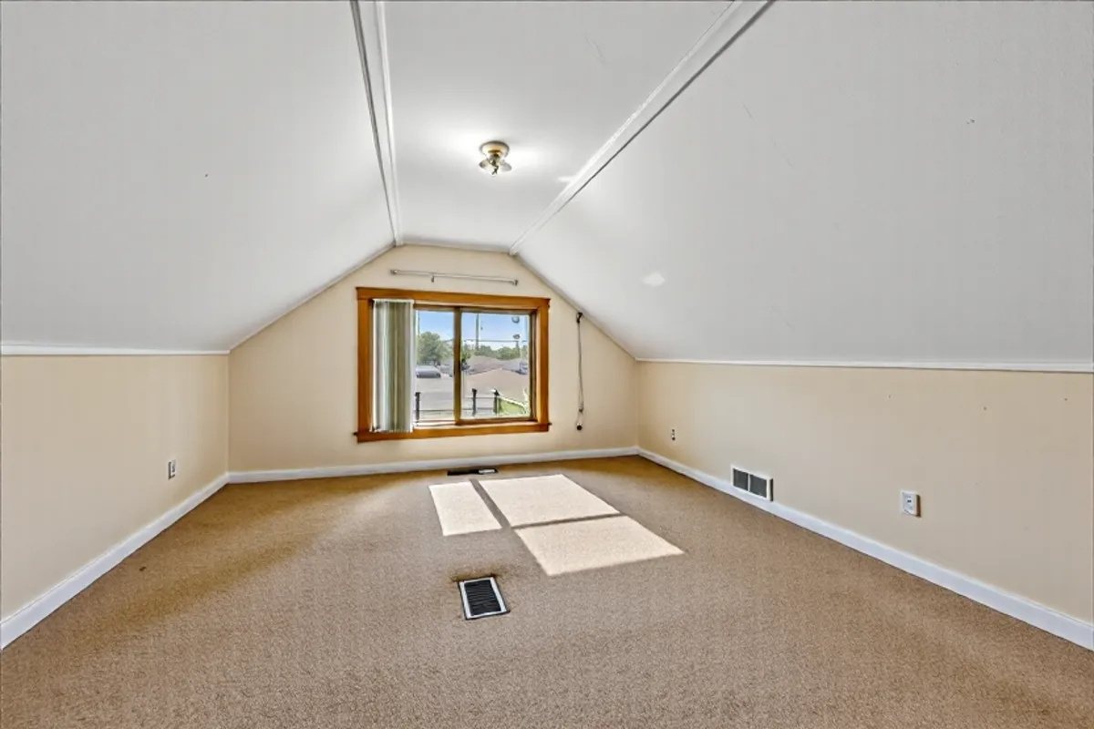 7241 W 62nd Street, Summit, IL 60501