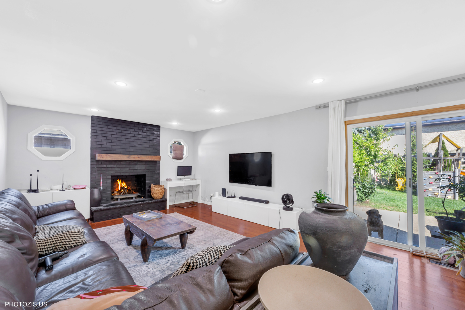 1510 W RUSSELL Court, Arlington Heights, IL 60005