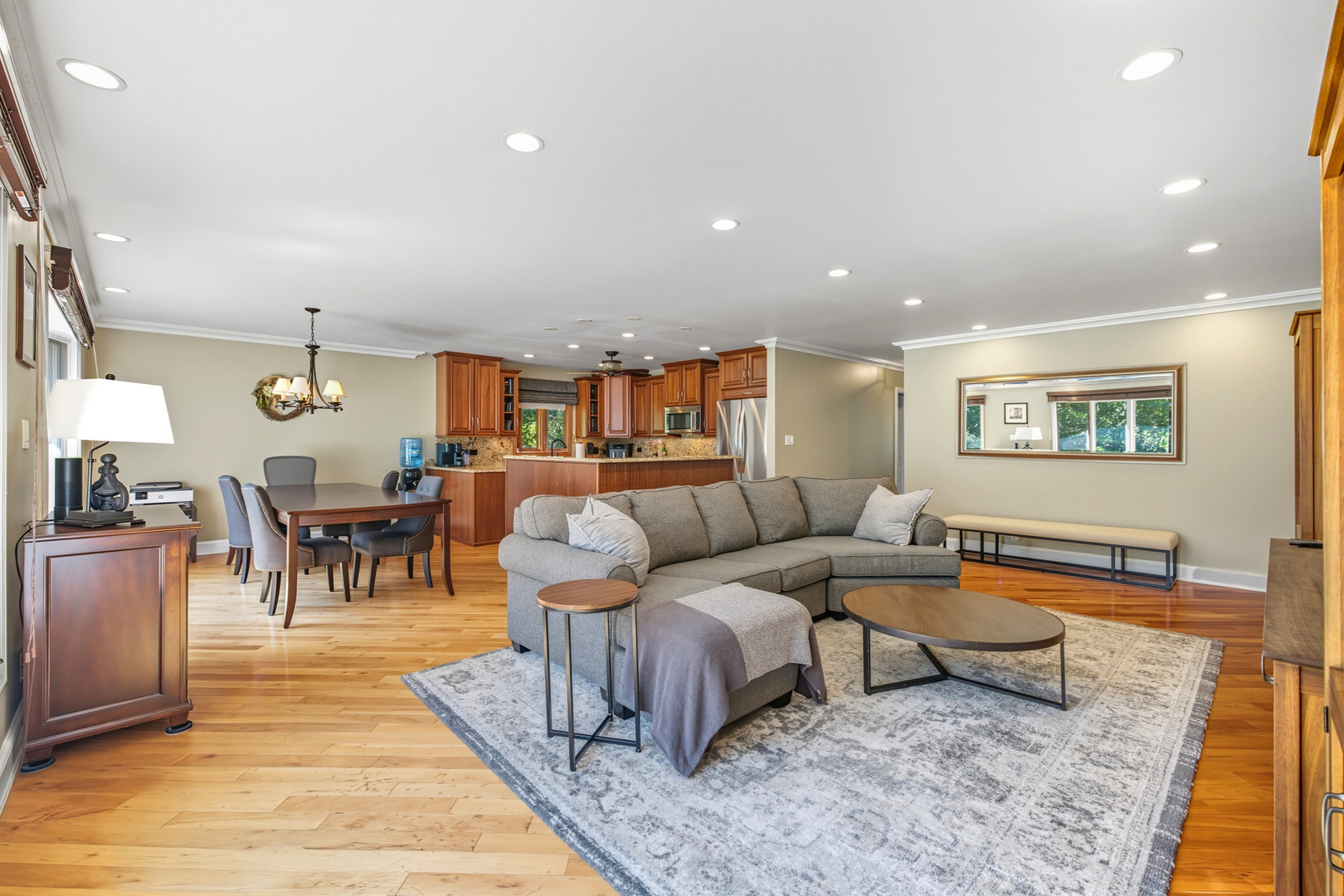 6N464 Neva Terrace, Itasca, IL 60143