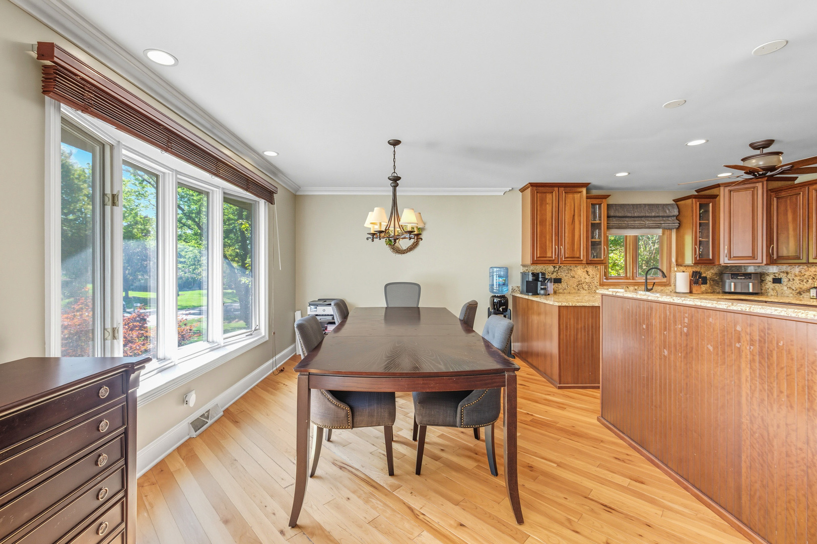 6N464 Neva Terrace, Itasca, IL 60143