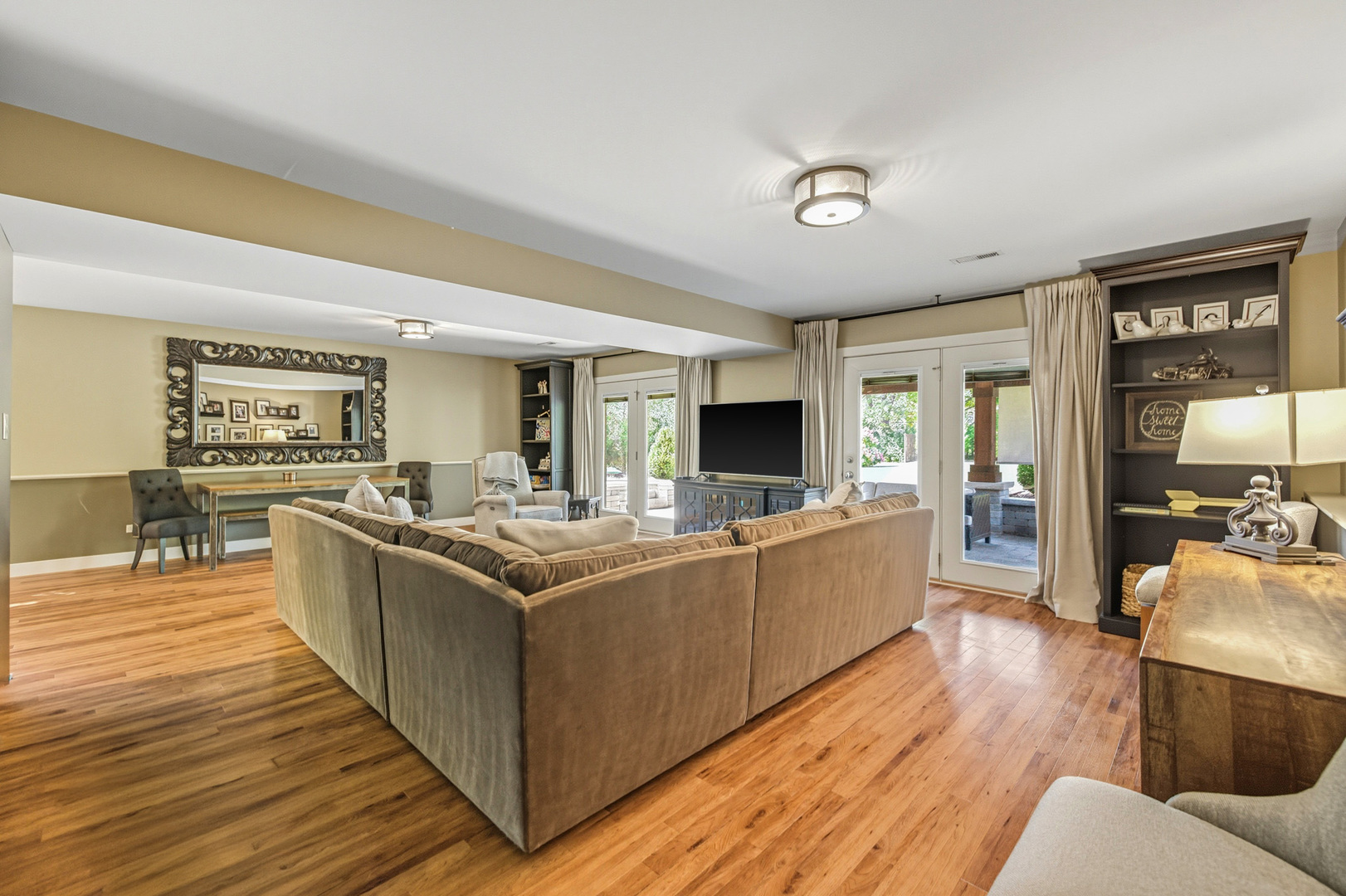 6N464 Neva Terrace, Itasca, IL 60143