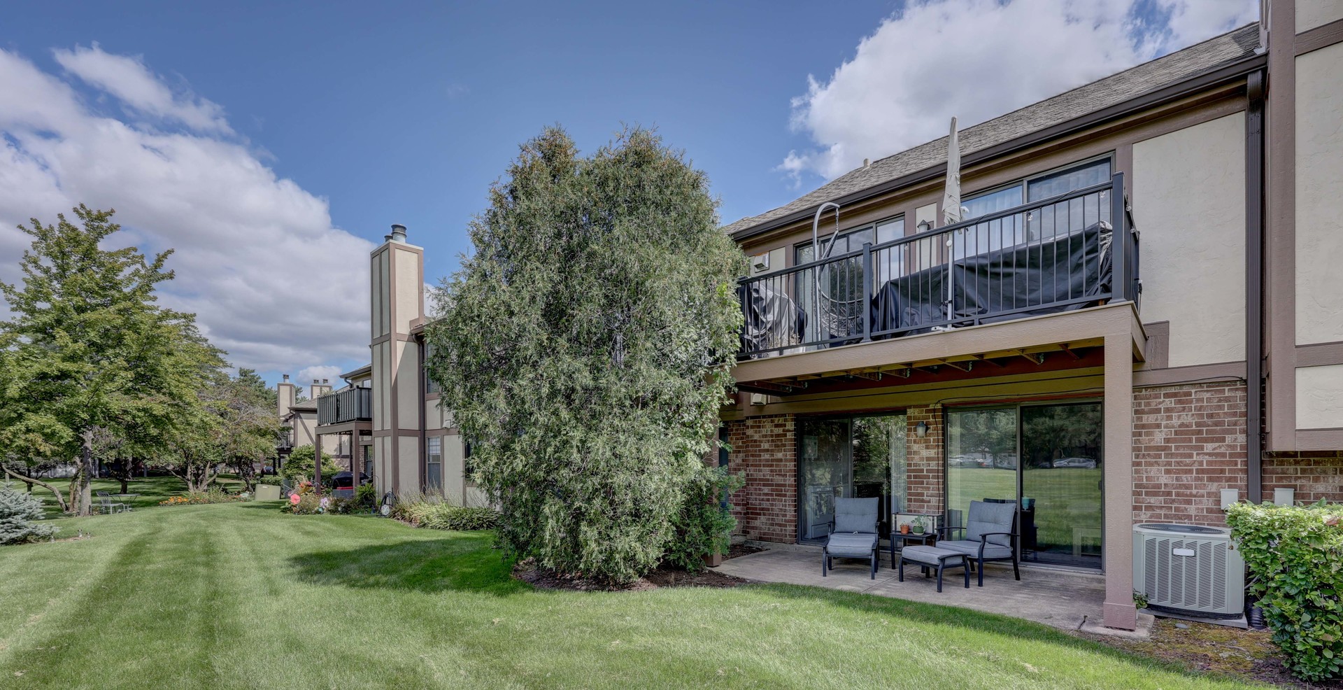 639 Elizabeth Drive #B, Wood Dale, IL 60191