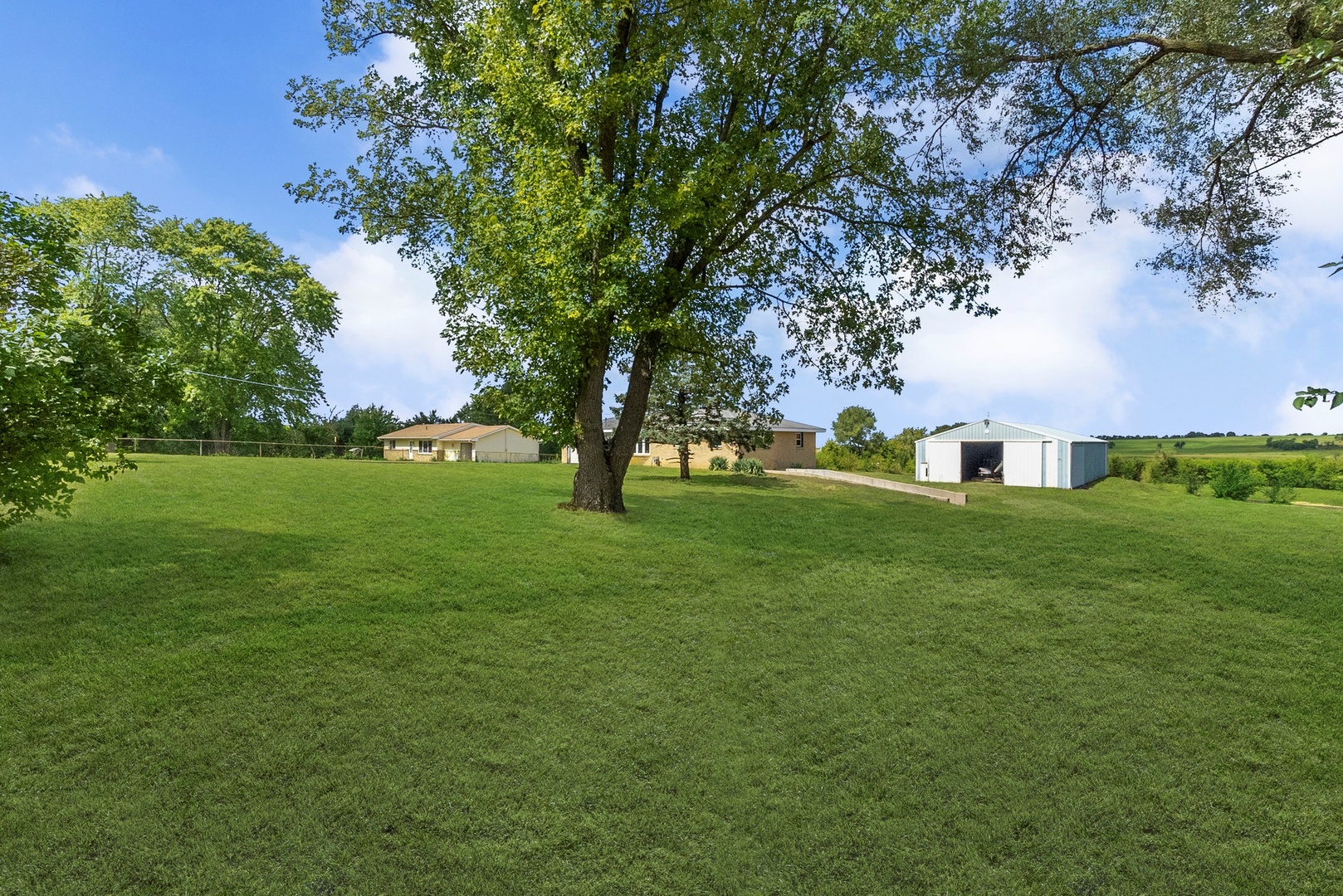 13915 Berglund Road, Winnebago, IL 61088
