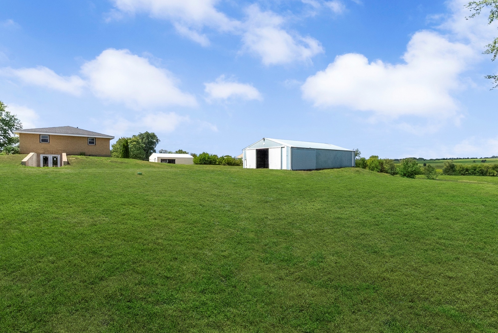 13915 Berglund Road, Winnebago, IL 61088