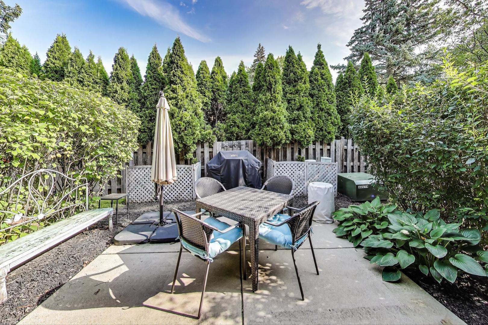 1057 Busse Highway, Park Ridge, IL 60068