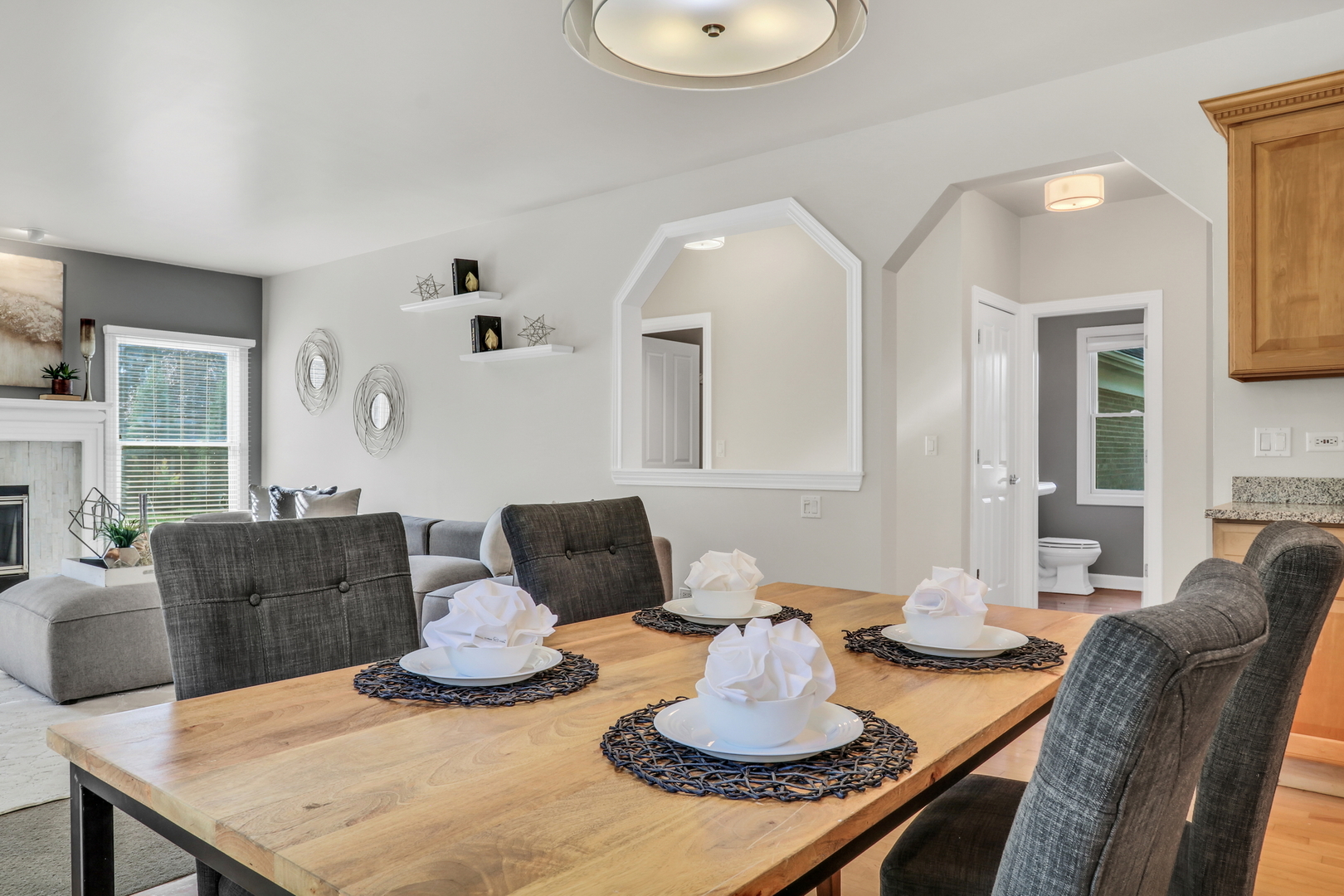 3696 Tamarack Circle, Crystal Lake, IL 60012