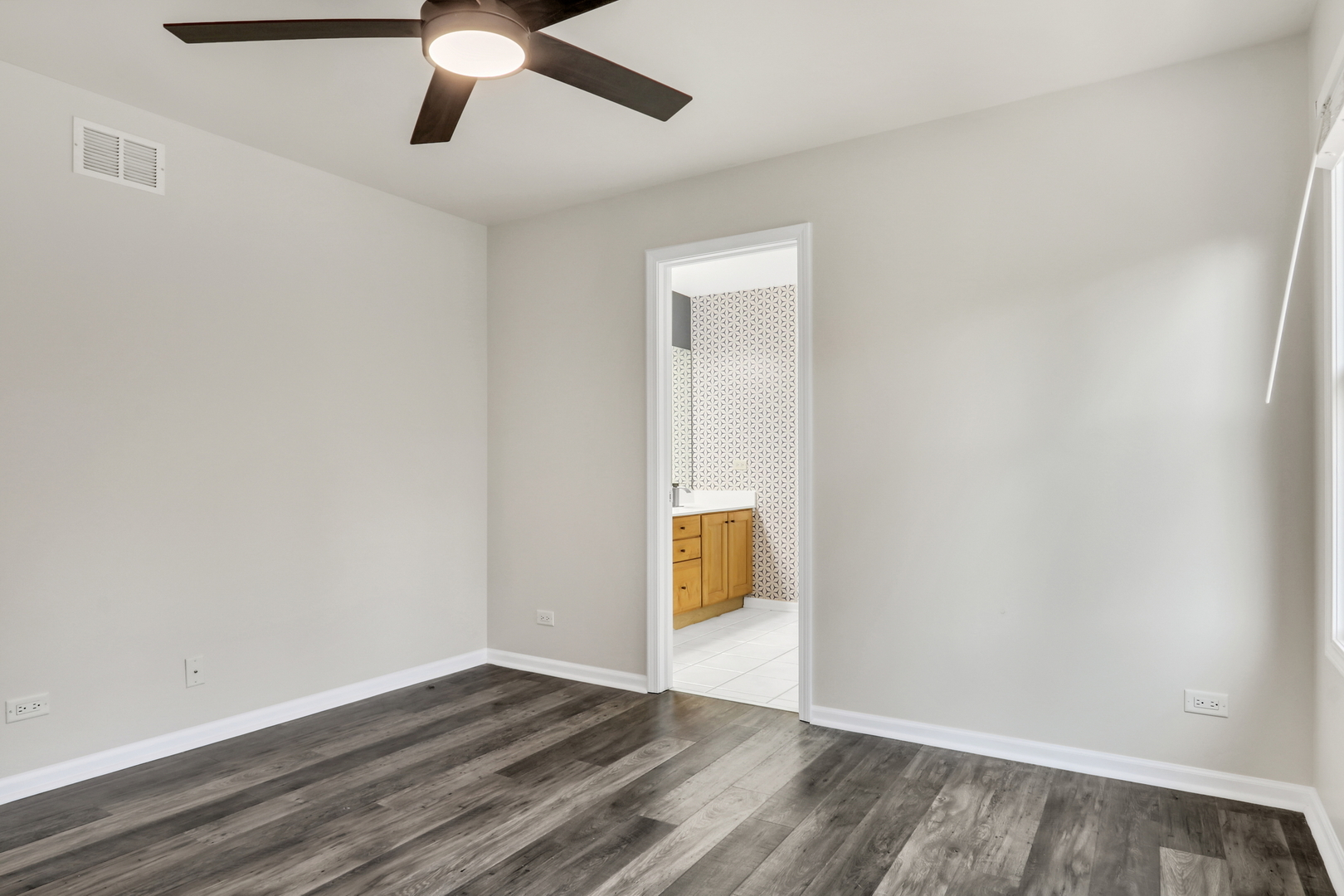 3696 Tamarack Circle, Crystal Lake, IL 60012