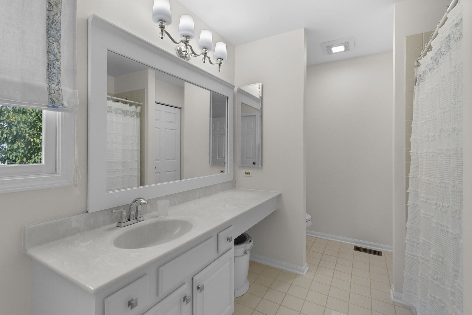 6402 Barn Swallow Court, Gurnee, IL 60031