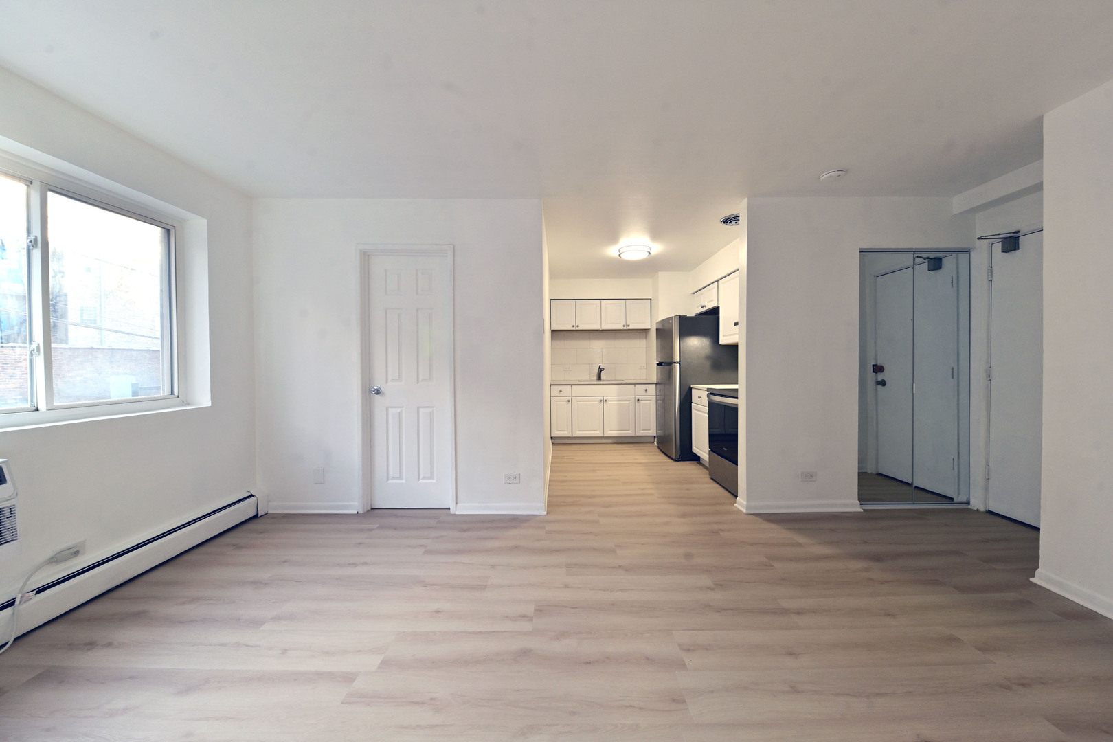 7120 N Sheridan Road #211, Chicago, IL 60626