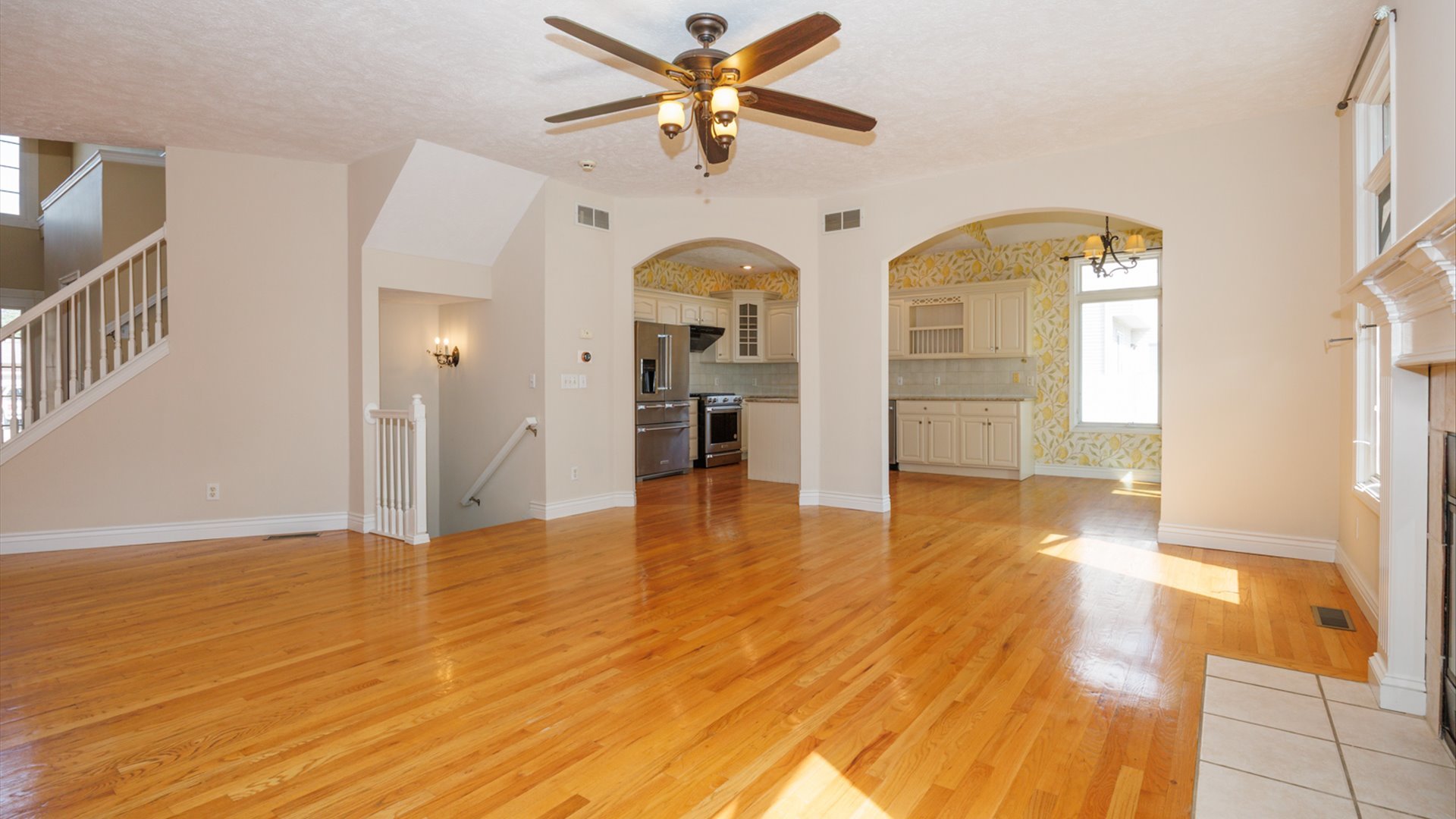 2509 Kara Crossing, Bloomington, IL 61704