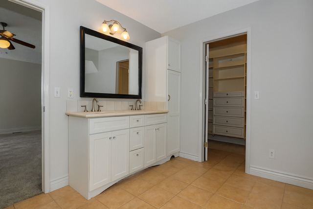 2509 Kara Crossing, Bloomington, IL 61704