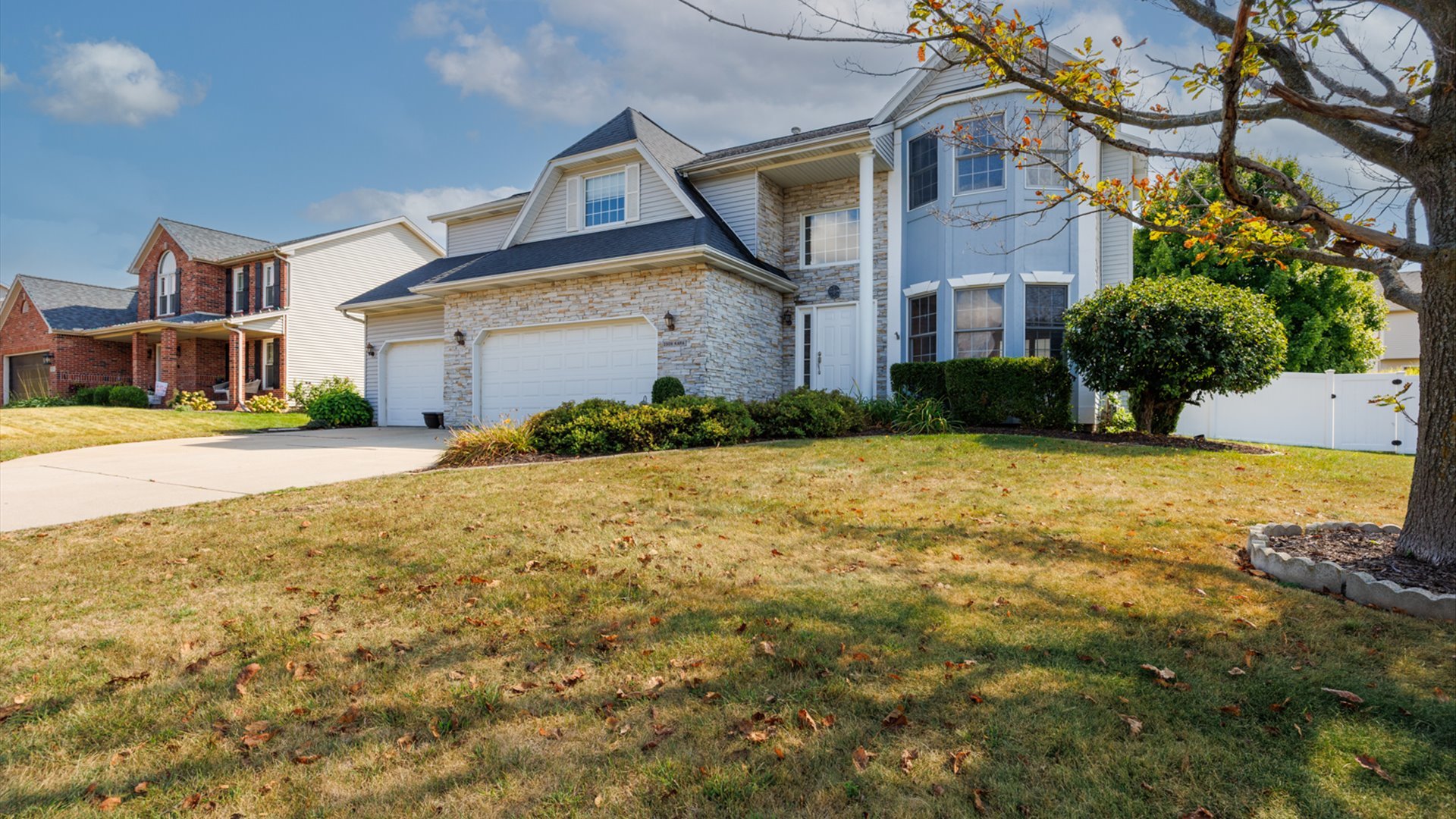 2509 Kara Crossing, Bloomington, IL 61704