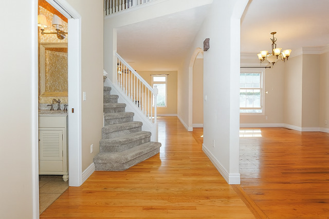 2509 Kara Crossing, Bloomington, IL 61704