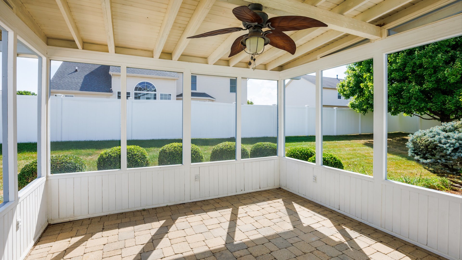 2509 Kara Crossing, Bloomington, IL 61704