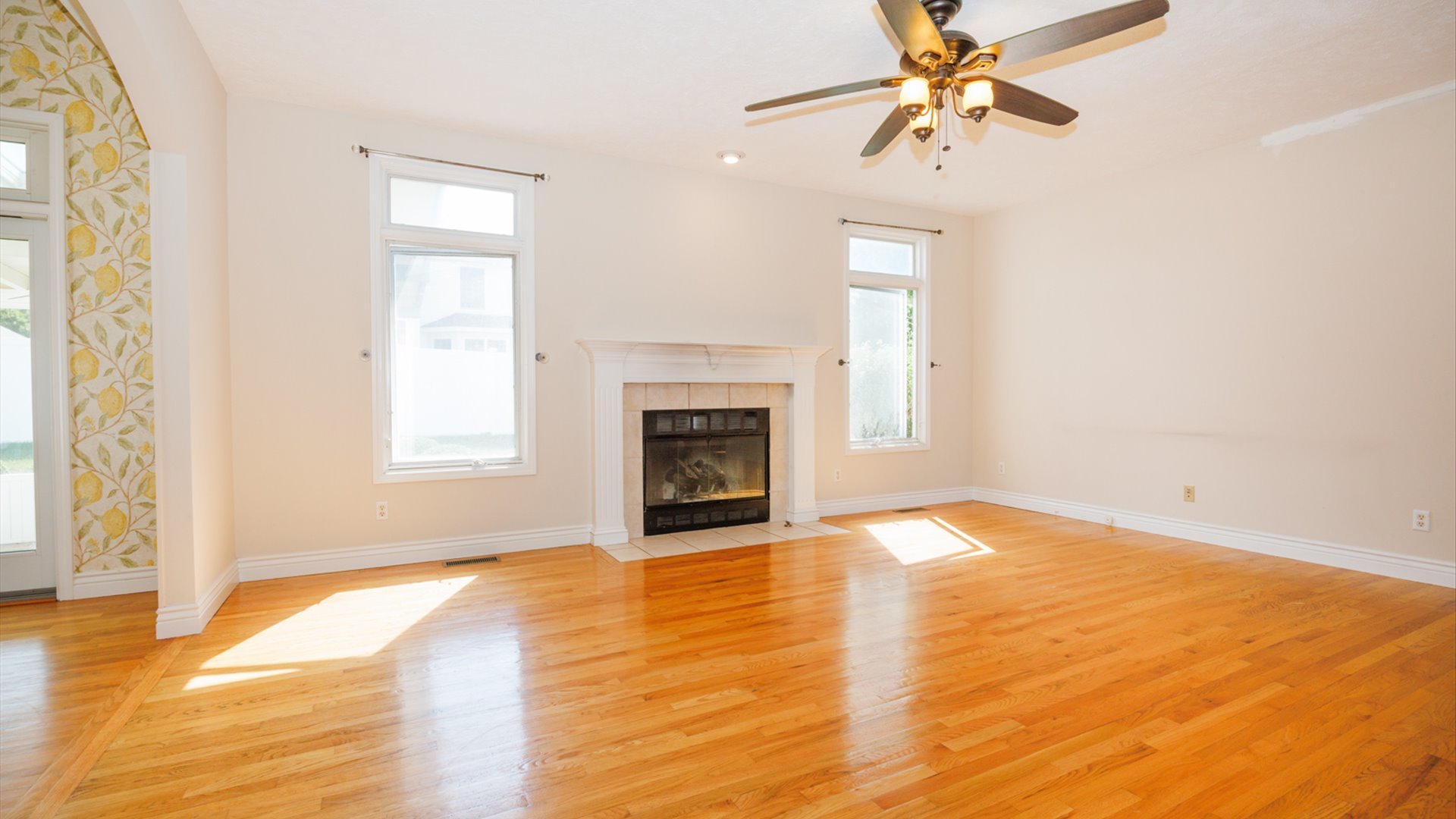 2509 Kara Crossing, Bloomington, IL 61704