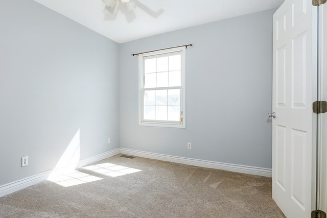 2509 Kara Crossing, Bloomington, IL 61704