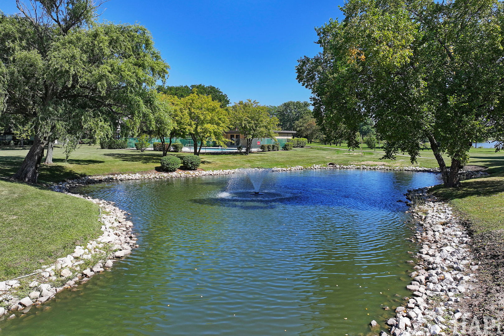 1000 Centurion Lane #4, Vernon Hills, IL 60061