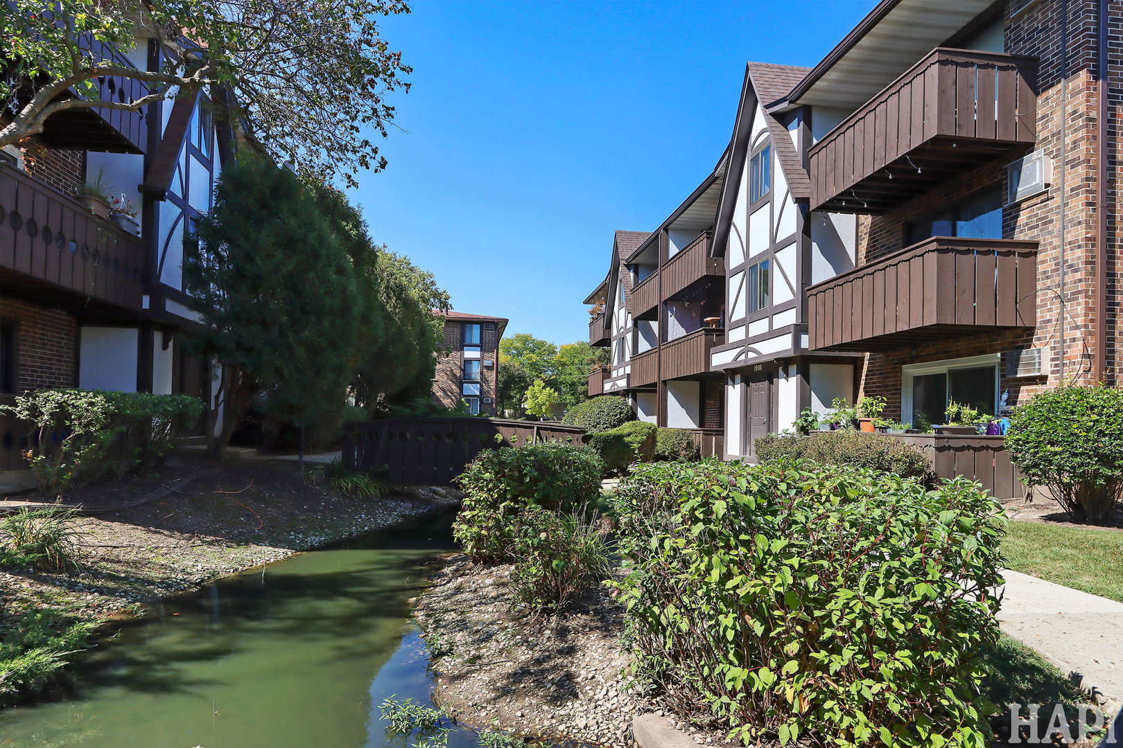 1000 Centurion Lane #4, Vernon Hills, IL 60061