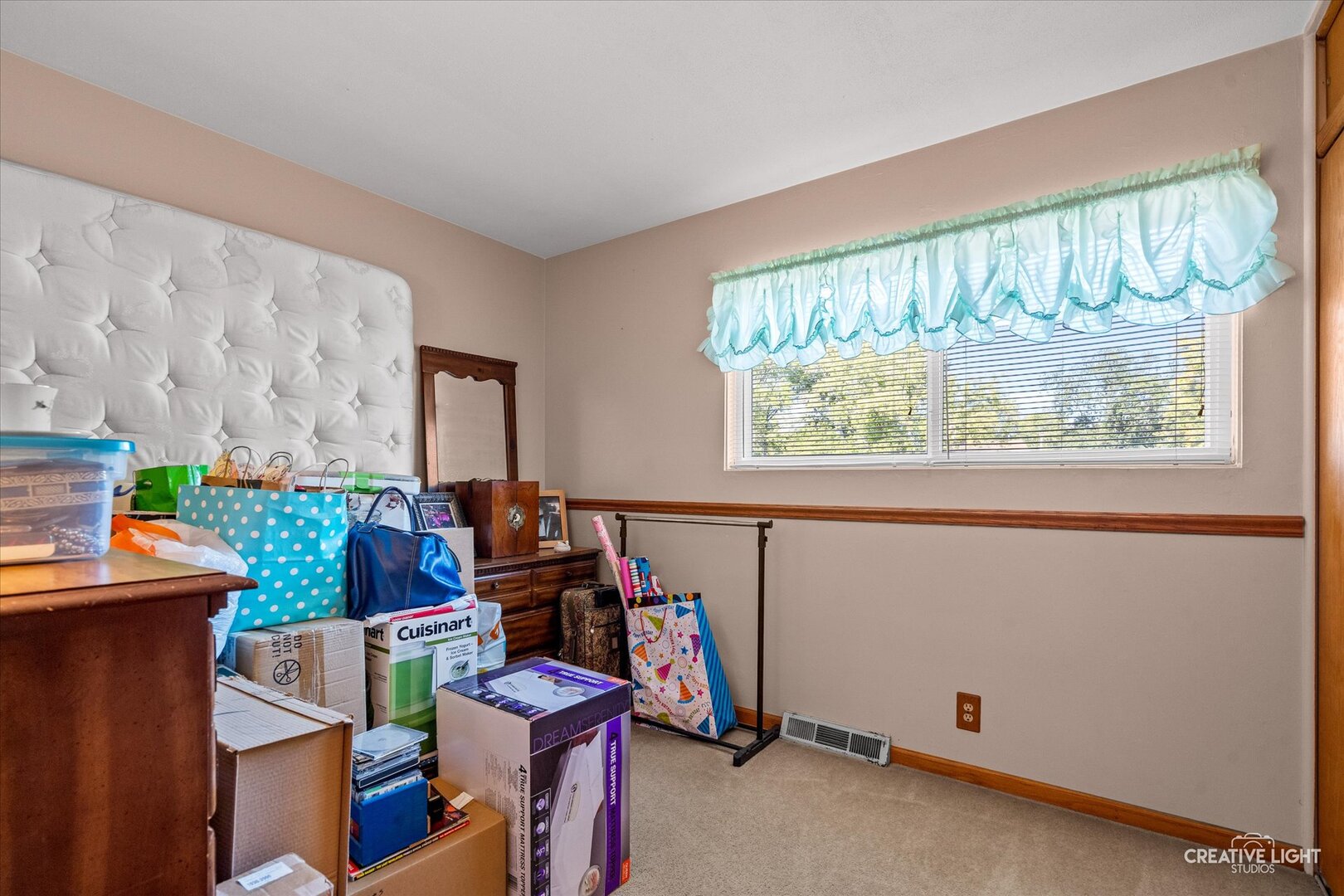8 Clay Court, Montgomery, IL 60538