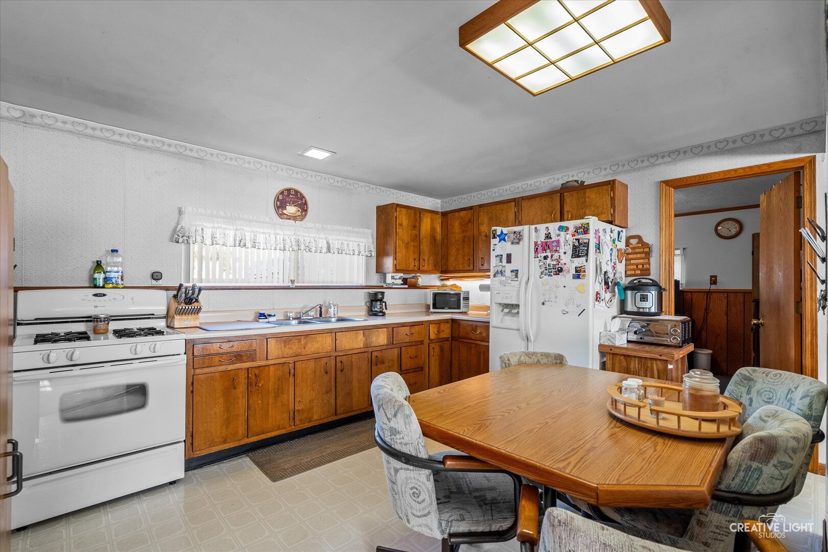8 Clay Court, Montgomery, IL 60538