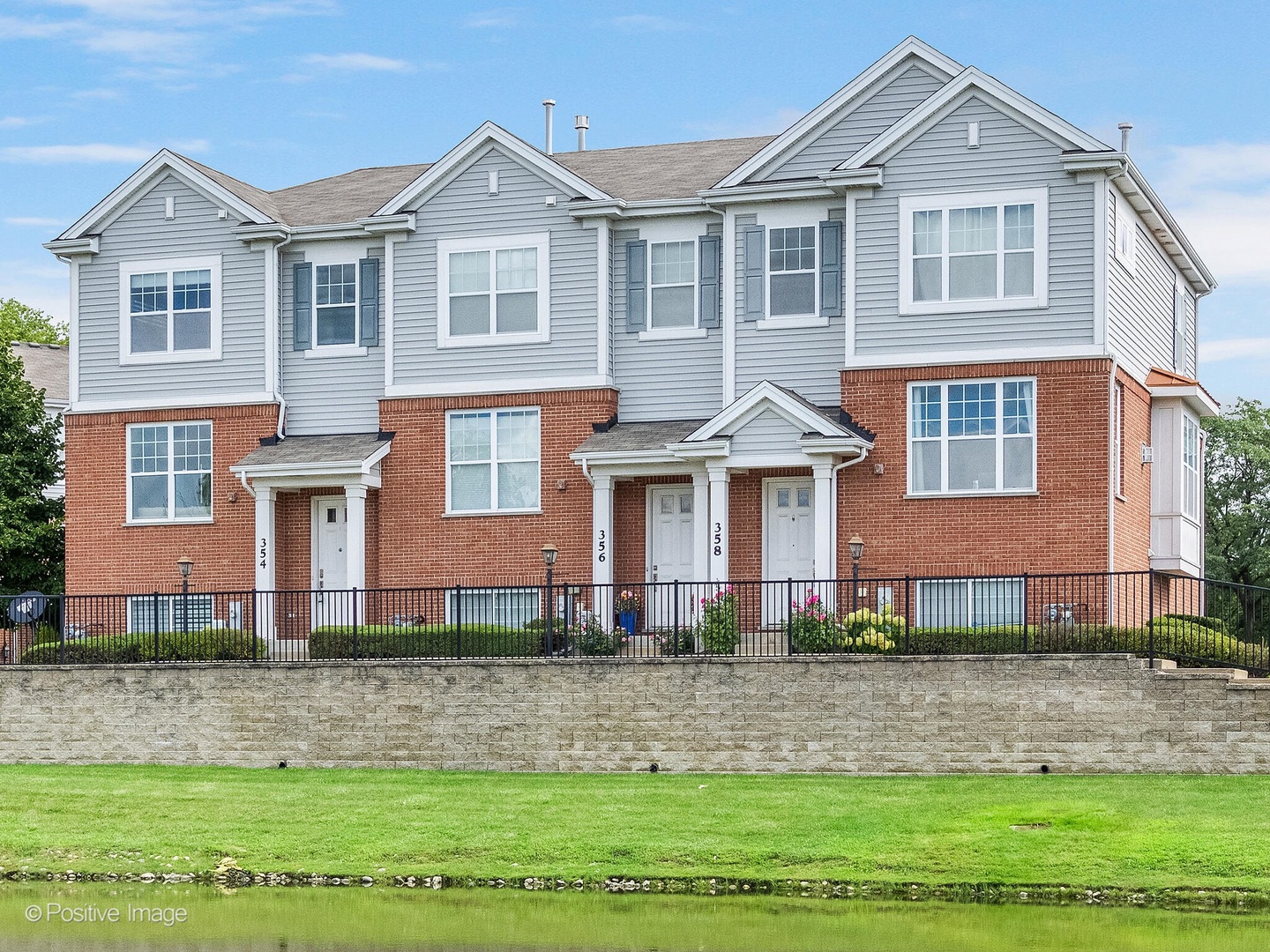354 Country Club Drive, Prospect Heights, IL 60070