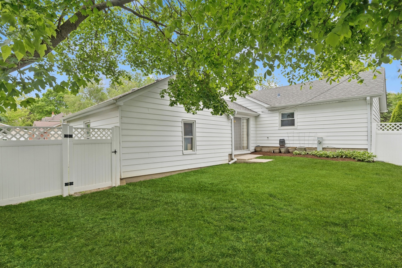 505 Lange Court, Libertyville, IL 60048