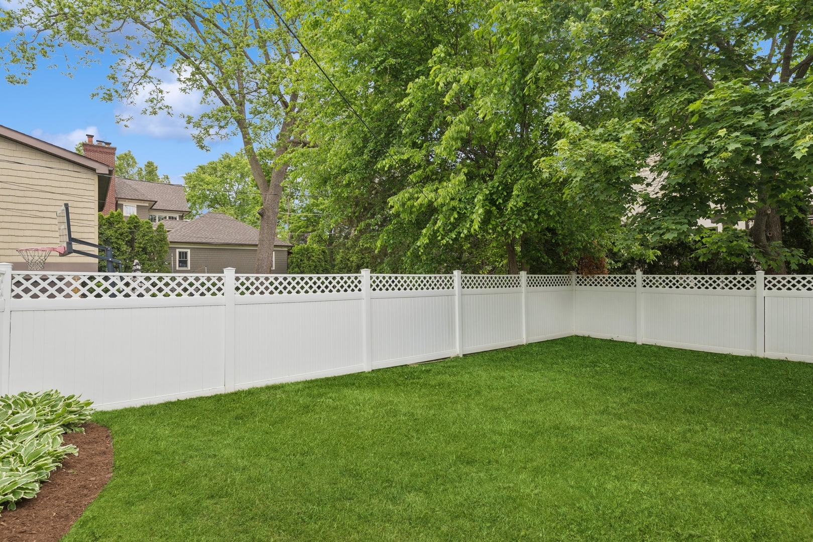 505 Lange Court, Libertyville, IL 60048