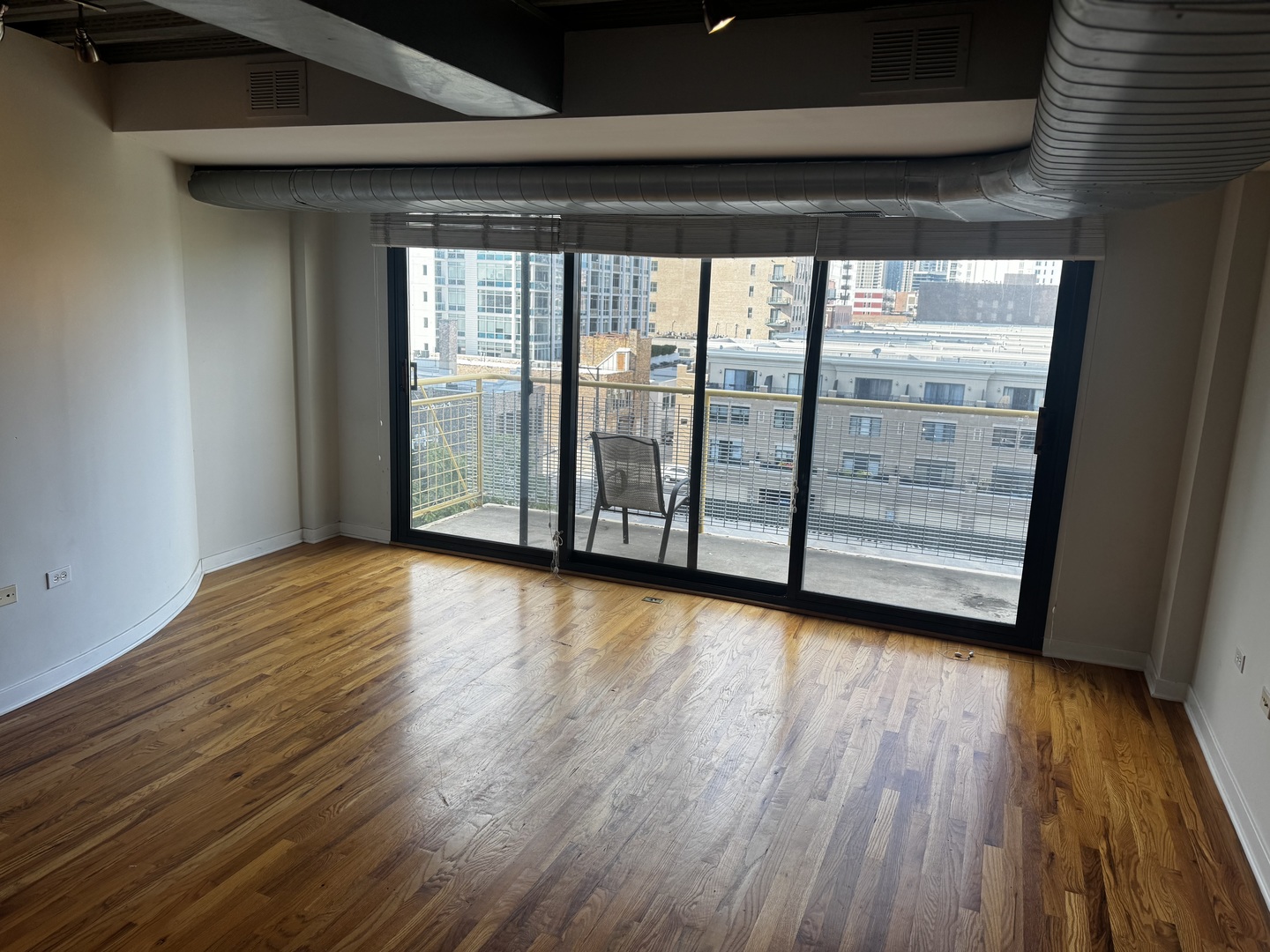 1910 S Indiana Avenue #523, Chicago, IL 60616